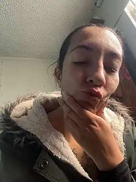 SALOME KORLAND online show from 11.08.25