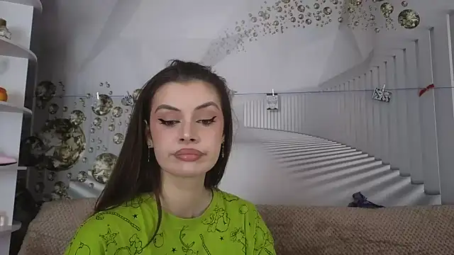 EvoletteLouLou online show from 11.03.25