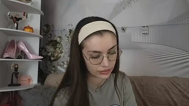 EvoletteLouLou online show from 11.05.25