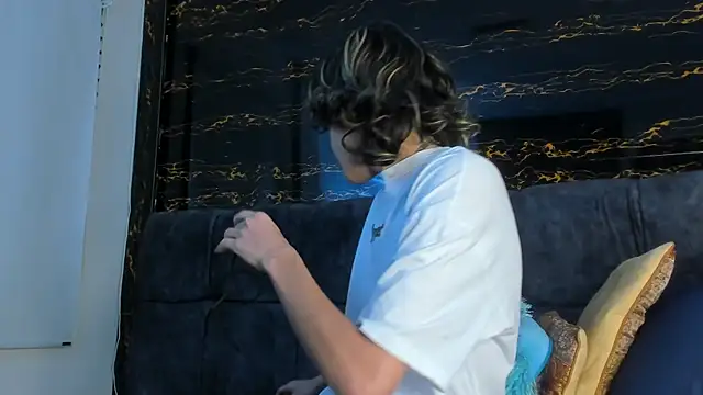 Snapshot of Diamond_twink chatting on 10.09.25 Diamond twink online show from 10.09.25