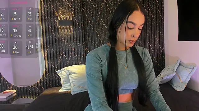 ZOETTAYLOR online show from 10.28.25