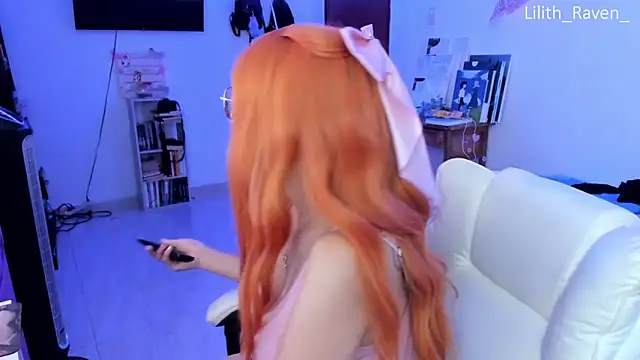 Lilith Raven  online show from 09.13.25