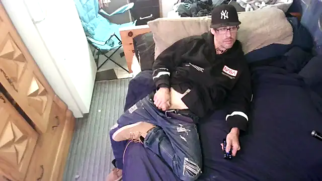 David1982qq online show from 10.10.25