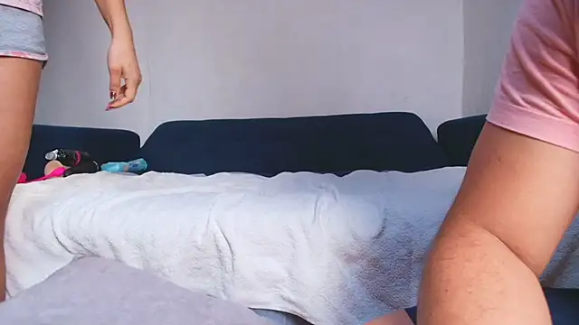 Snapshot of couplelove543 chatting on 09.27.25 couplelove543 online show from 09.27.25