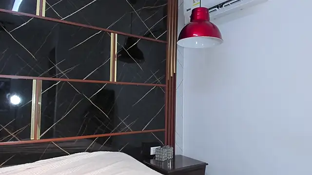 HannyThompson online show from 03.19.26