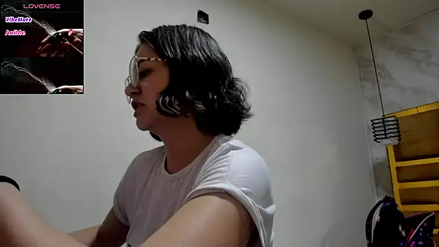 Luciifeer  online show from 12.14.25