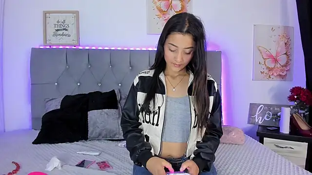 Miss-Alicia online show from 03.18.26