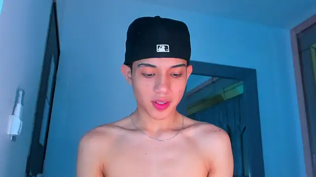 Sebax Young online show from 12.14.25