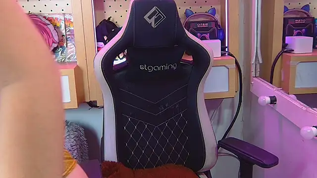 Vanessa frost online show from 09.18.25