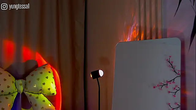 YungTessa online show from 06.21.26