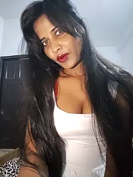 Snapshot of cute_radhikaa chatting on 10.31.25 cute radhikaa online show from 10.31.25