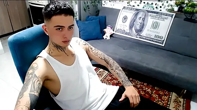 Snapshot of santii_ss chatting on 02.11.26 santii ss online show from 02.11.26