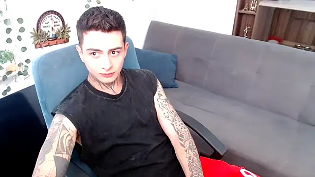 Snapshot of santii_ss chatting on 03.09.26 santii ss online show from 03.09.26