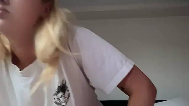 Kitty Swetty online show from 07.26.26
