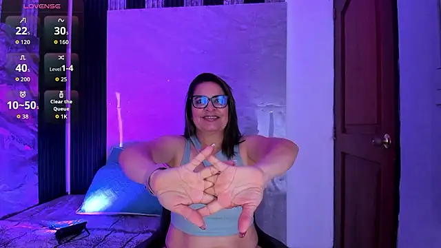 Agatha Pleasure online show from 03.06.26