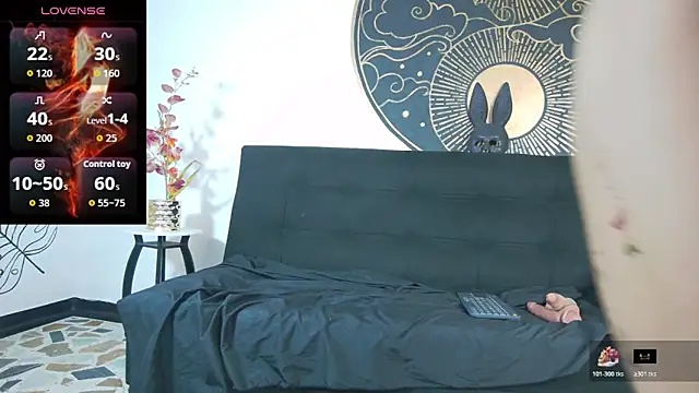 Snapshot of Daliana_Gounbolt chatting on 10.28.25 Daliana Gounbolt online show from 10.28.25