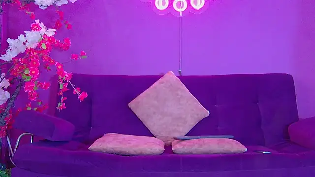 Daliana Gounbolt online show from 06.26.26
