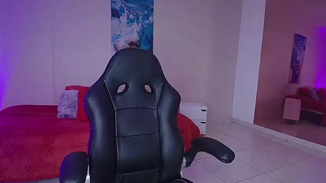 Snapshot of Celestee69 chatting on 10.24.25 Celestee69 online show from 10.24.25