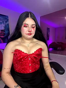 Snapshot of Celestee69 chatting on 10.28.25 Celestee69 online show from 10.28.25