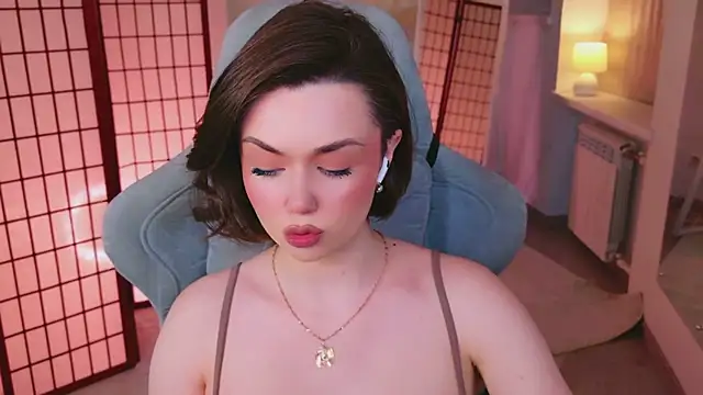 AvaFlower online show from 04.17.26