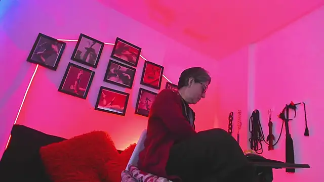 MistressNyx cg online show from 01.06.26