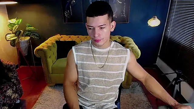 Snapshot of ethan_rodgers chatting on 09.18.25 ethan rodgers online show from 09.18.25