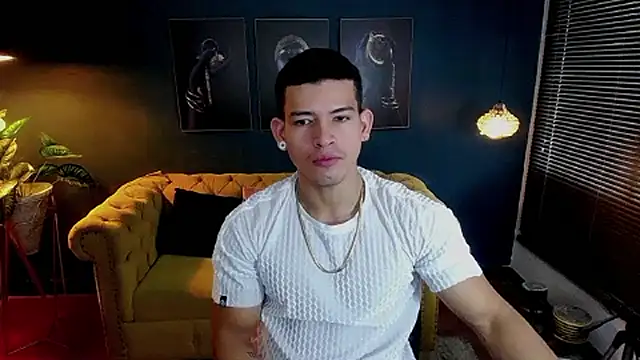 Snapshot of ethan_rodgers chatting on 10.07.25 ethan rodgers online show from 10.07.25