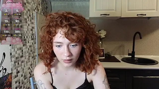 Snapshot of jelly_cherry chatting on 10.21.25 jelly cherry online show from 10.21.25