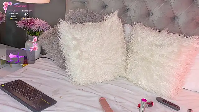 ElisaPeters online show from 09.26.25