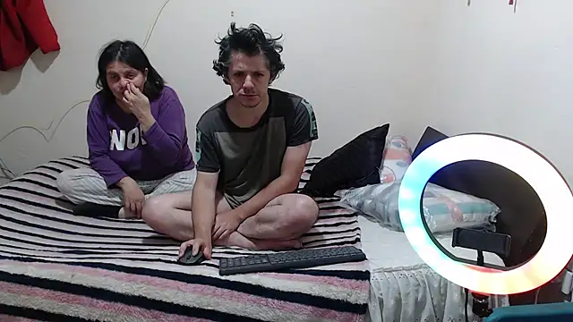 jade noah  online show from 10.03.25