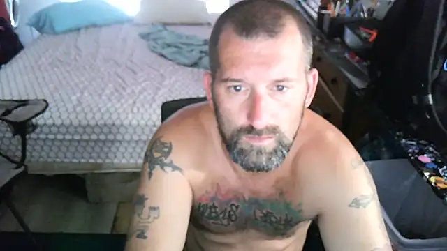 Snapshot of ladi3sfirst chatting on 09.29.25 ladi3sfirst online show from 09.29.25