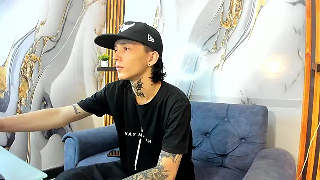 StraightBoy Nick online show from 10.12.25