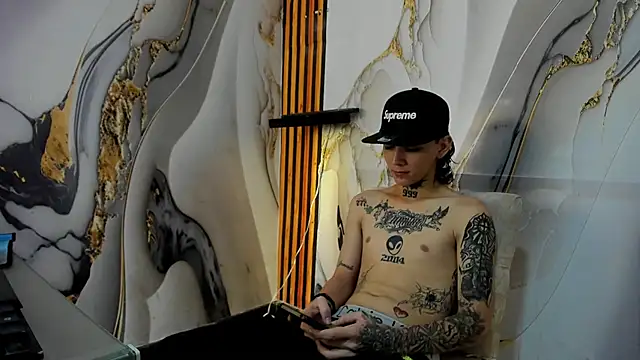 StraightBoy Nick online show from 02.26.26