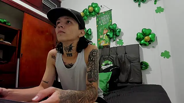 StraightBoy Nick online show from 03.31.26