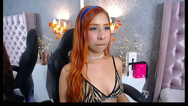 laila stilwiills online show from 02.12.26