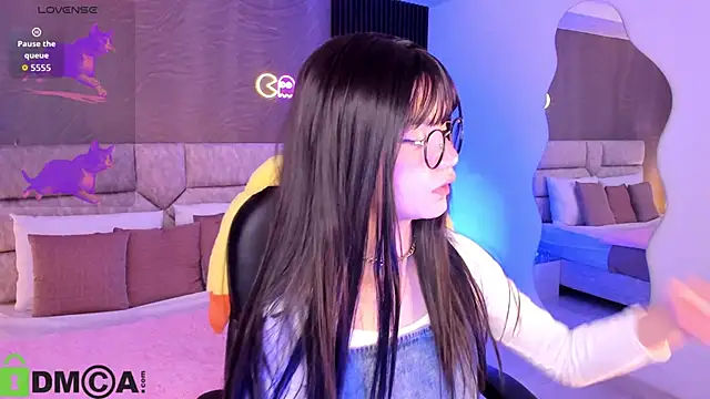 Arinextdoor online show from 10.21.25