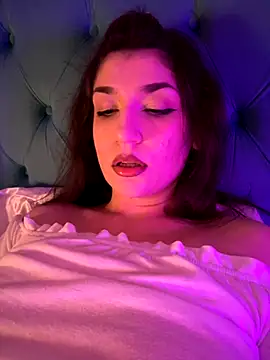 ScarletBloom  online show from 11.02.25