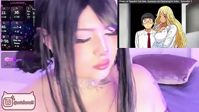 AriaBursett online show from 10.14.25