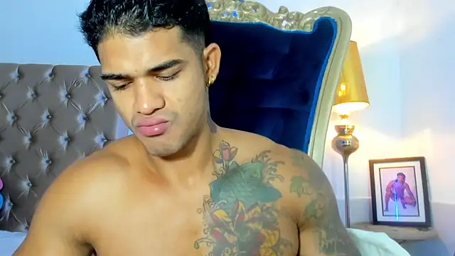 antonio  444 online show from 10.10.25