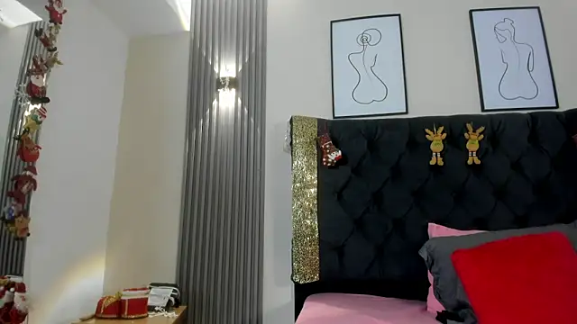 CoralieBronson online show from 12.17.25