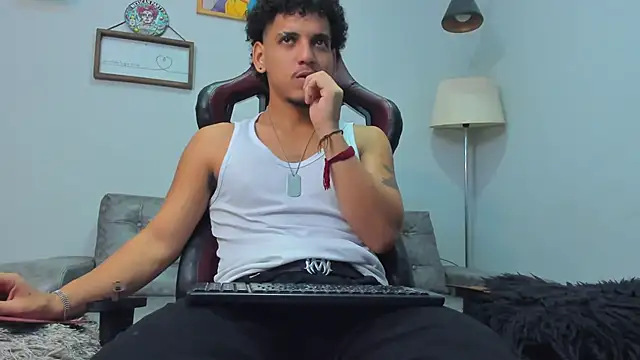 Xfire boy69 online show from 01.08.26