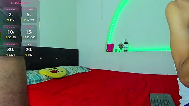 Snapshot of liaam_mendoza chatting on 10.04.25 liaam mendoza online show from 10.04.25