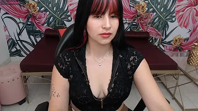 Nina harper  online show from 09.15.25