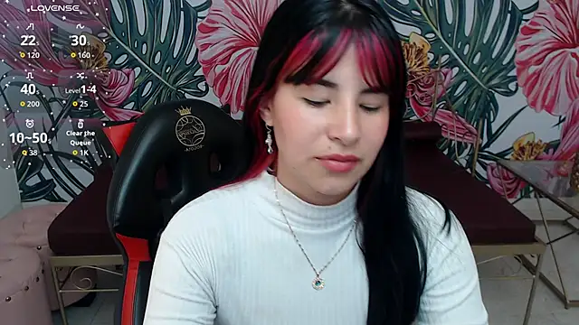 Nina harper  online show from 09.23.25