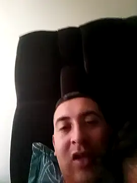 Snapshot of camiloreyes chatting on 10.26.25 camiloreyes online show from 10.26.25