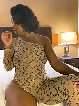 StaciDiamond online show from 10.05.25