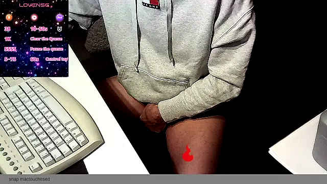 Snapshot of french_male_whore@xh chatting on 10.23.25 french male whorexh online show from 10.23.25