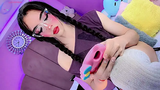 Snapshot of ShantyMillan chatting on 03.12.26 ShantyMillan online show from 03.12.26