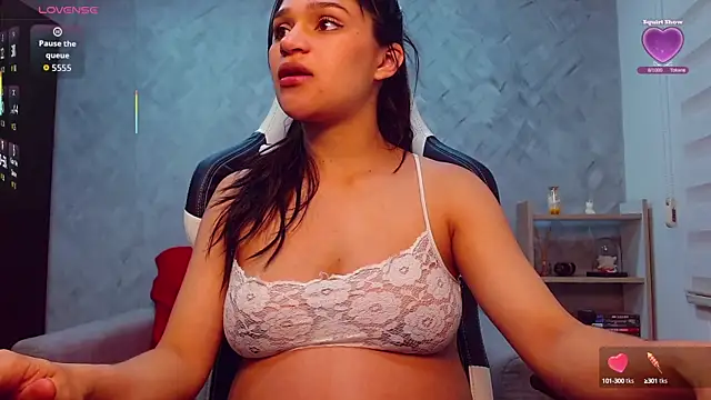 Roxxi 2110 online show from 10.10.25