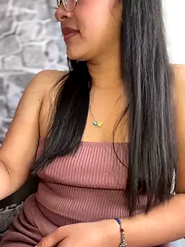 Liulee2 online show from 10.03.25